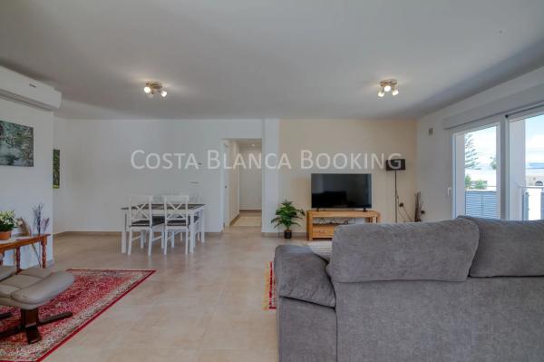 Casa independiente en calle Ulisses