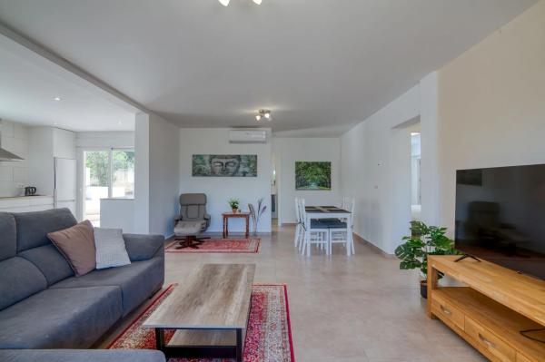 Casa independiente en calle Ulisses