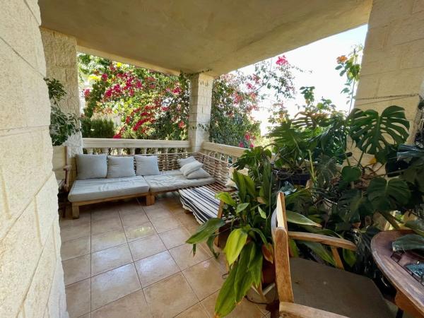 Chalet adosado en calle Cormorà