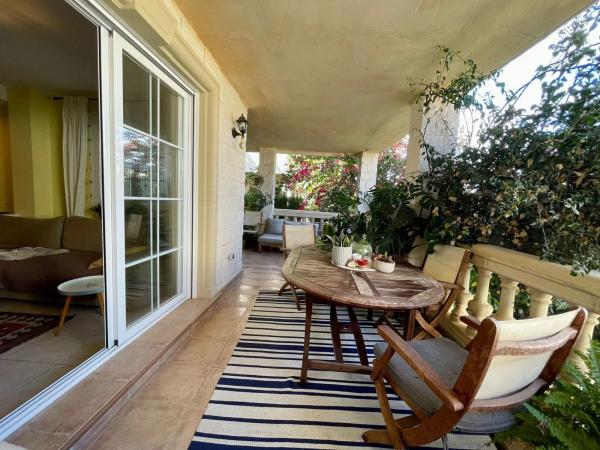 Chalet adosado en calle Cormorà