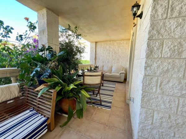 Chalet adosado en calle Cormorà