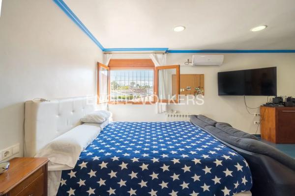 Casa independiente en calle Robi