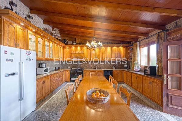 Casa independiente en calle Robi