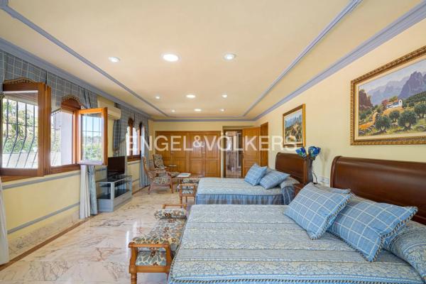 Casa independiente en calle Robi