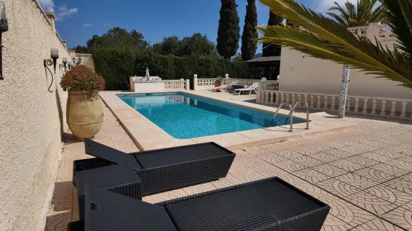 Chalet en Alfaz del Pi Pueblo-Urbanizaciones