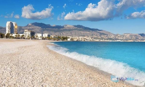 Chalet adosado en calle Clavell