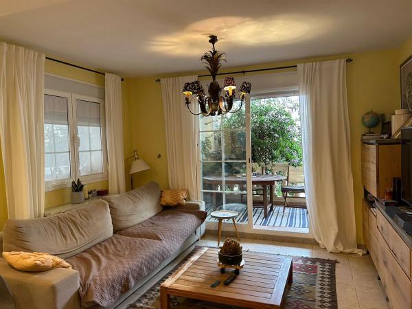 Chalet adosado en calle Cormorà, 30