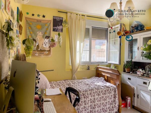 Chalet adosado en calle Pinsà, 3