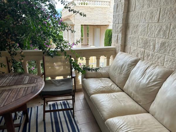 Chalet adosado en calle Cormorà, 30