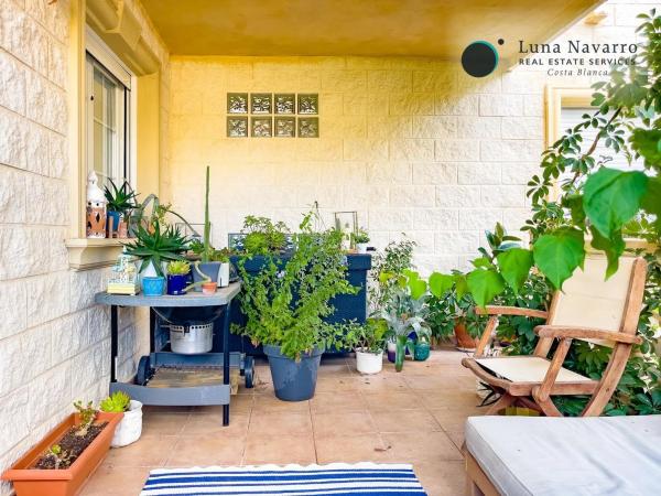 Chalet adosado en calle Pinsà, 3