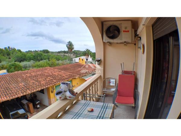 Chalet en avenida Carbonera, 66 -68