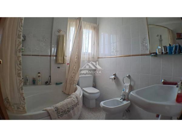 Chalet en avenida Carbonera, 66 -68