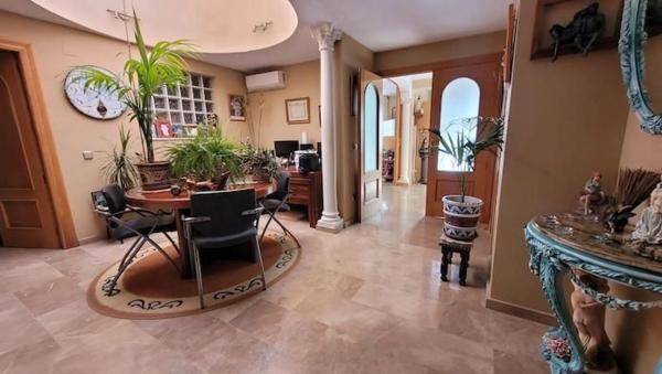 Casa independiente en calle Amsterdam