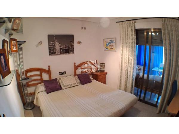 Chalet en avenida Carbonera, 66 -68