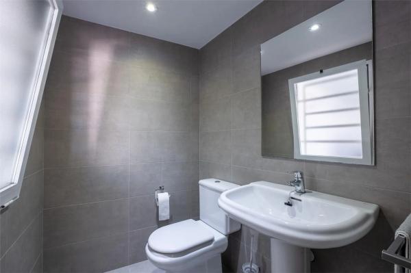 Casa independiente en calle Turquesa