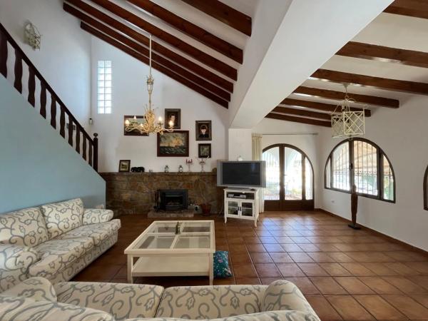 Casa independiente en calle Quevedo