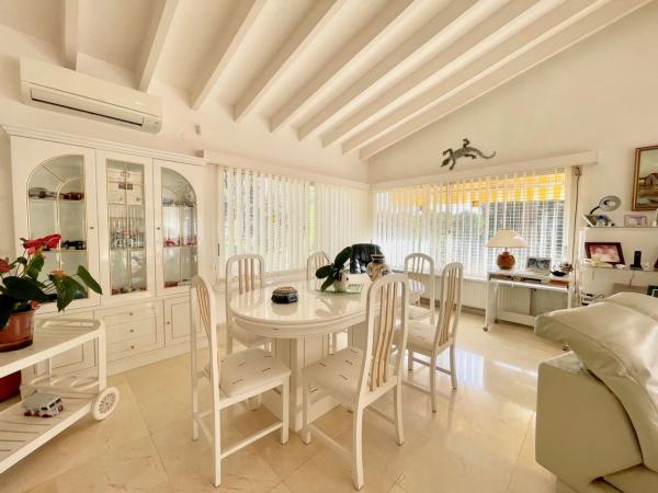 Casa independiente en calle Castanyers Bh