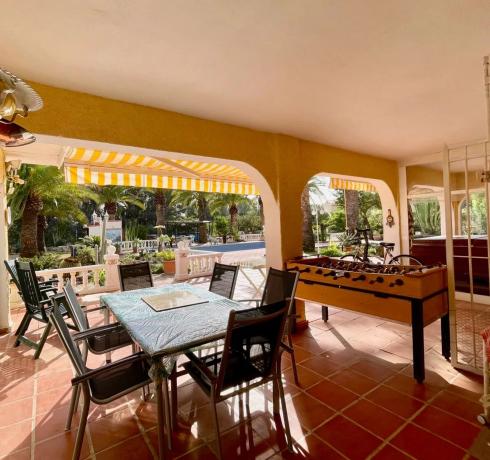 Casa independiente en calle Castanyers Bh