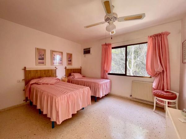 Casa independiente en calle Castanyers Bh