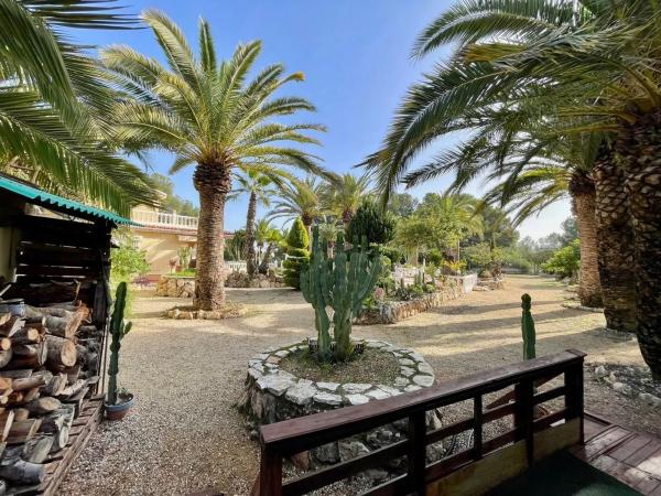 Casa independiente en calle Castanyers Bh