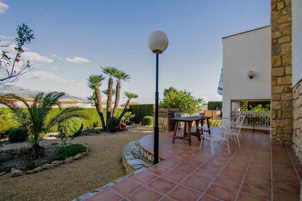 Casa independiente en calle Quevedo