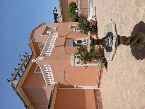 Casa independiente en calle Cormorà