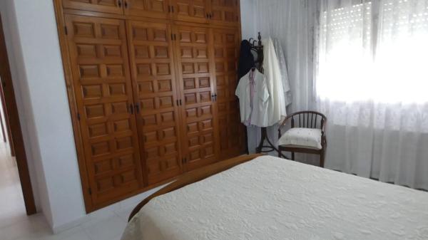 Casa independiente en calle Bessons