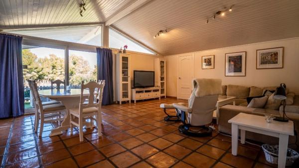 Casa independiente en calle Pintor Rembrandt, 29