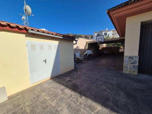 Casa independiente en calle Pegàs