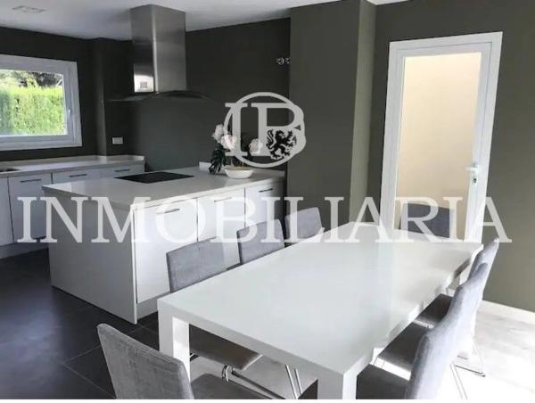 Casa independiente en calle Els Ares