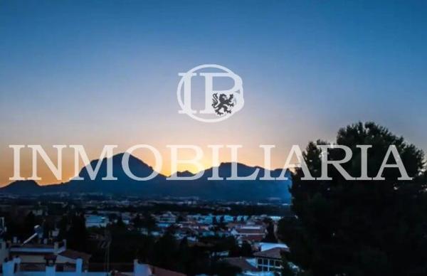 Casa independiente en calle Els Ares