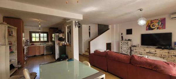 Casa independiente en avenida del Captivador