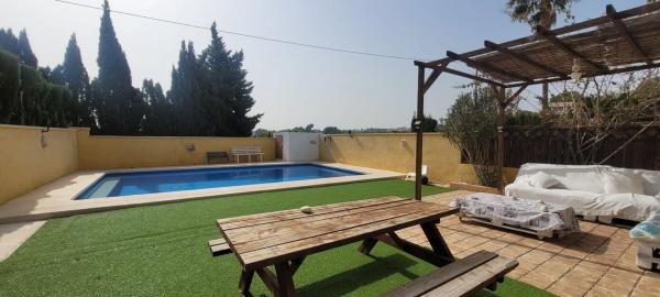 Casa independiente en avenida del Captivador