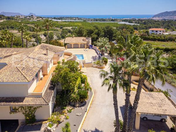 Finca rústica en calle Serra Bernia, 11