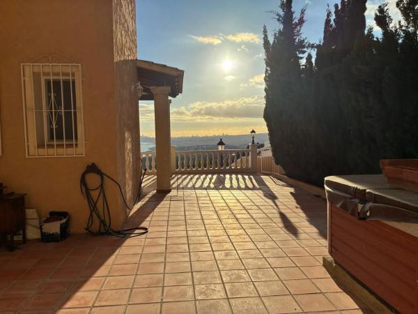 Casa independiente en calle Copenhague