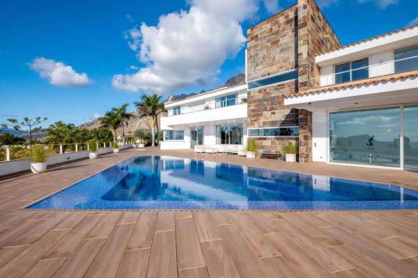 Casa independiente en avenida Principal, 60