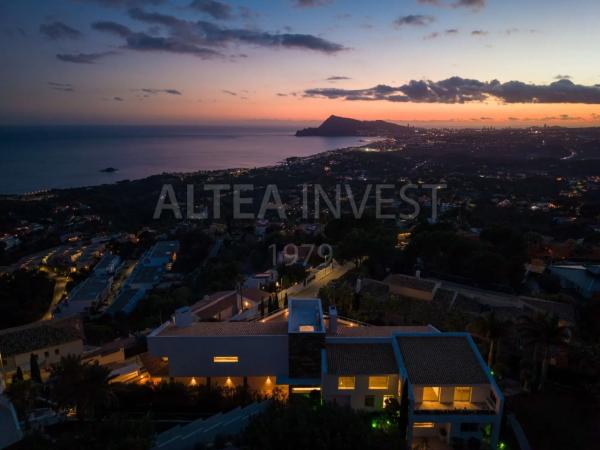 Casa independiente en avenida Principal, 60