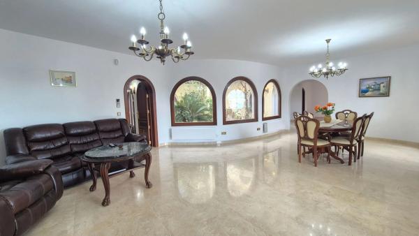 Casa independiente en calle l'Aitana