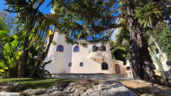 Casa independiente en calle l'Aitana