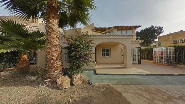 Chalet pareado en avenida Europa