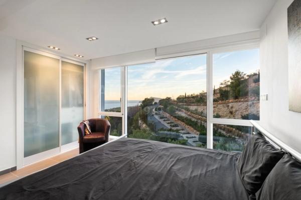 Casa independiente en calle Sondeo-s.a. II, 18