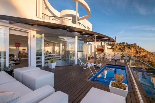 Casa independiente en calle Sondeo-s.a. II, 18