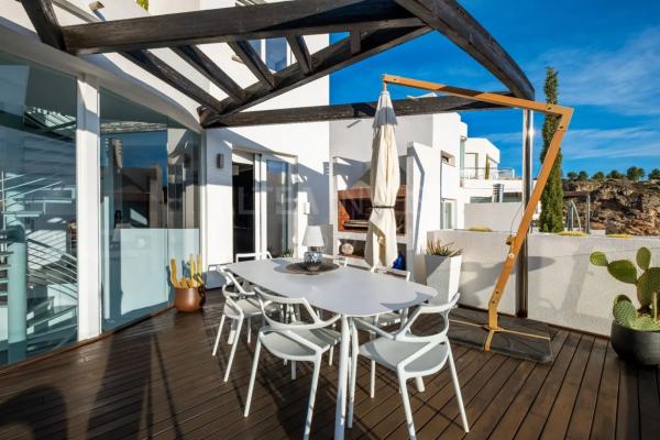 Casa independiente en calle Sondeo-s.a. II, 18