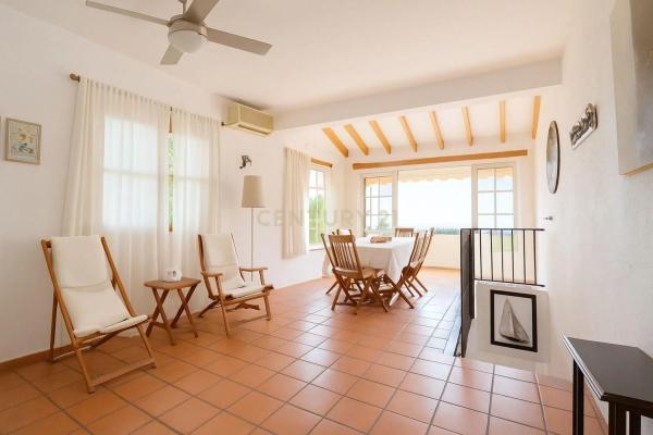 Chalet adosado en calle Austria