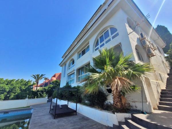 Chalet en Barrio Zona Sierra Helada