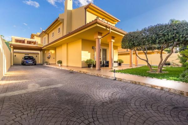 Chalet en Barrio Zona Sierra Helada