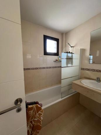 Casa independiente en avenida de París