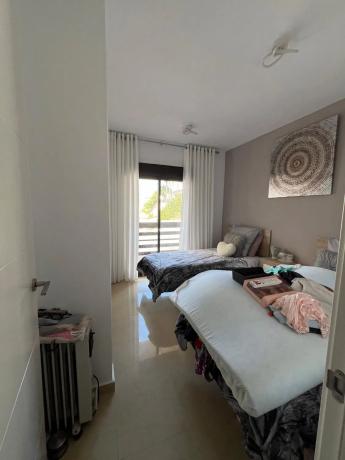 Casa independiente en avenida de París