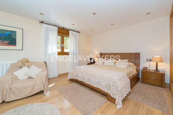 Casa independiente en avenida Doctor Severo Ochoa, 24