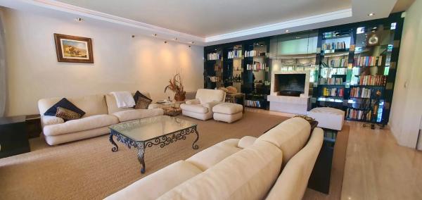 Casa independiente en avenida de Estocolmo, 5